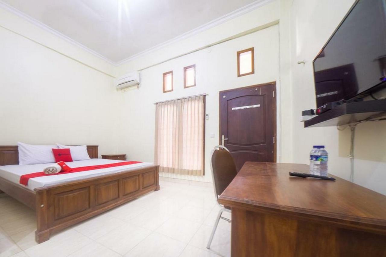 เรดดอร์ซ เนียร์ นูซา เจนดานา ยูนิเวอร์ซิตี้ Hotel กูปัง ภายนอก รูปภาพ