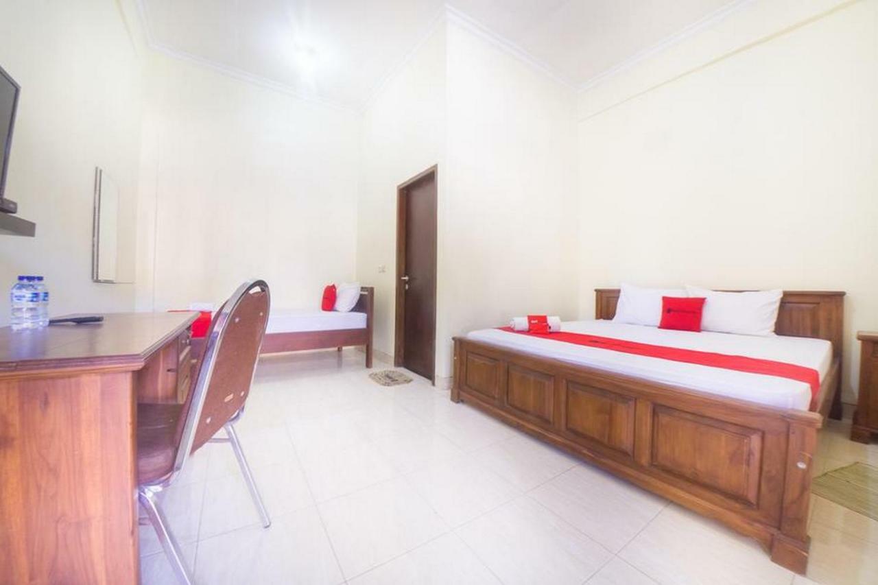 เรดดอร์ซ เนียร์ นูซา เจนดานา ยูนิเวอร์ซิตี้ Hotel กูปัง ภายนอก รูปภาพ